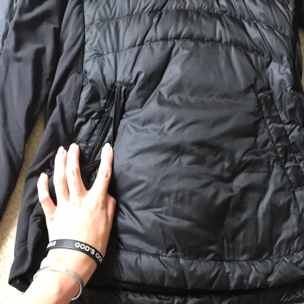 LULULEMON PULLOVER QUILTED JACKET - Picture 2 of 10